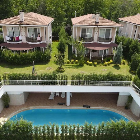 La Mira Villa *