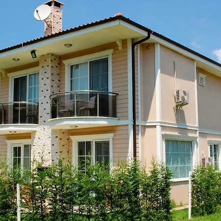La Mira Villa