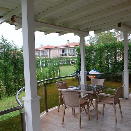 La Mira Villa